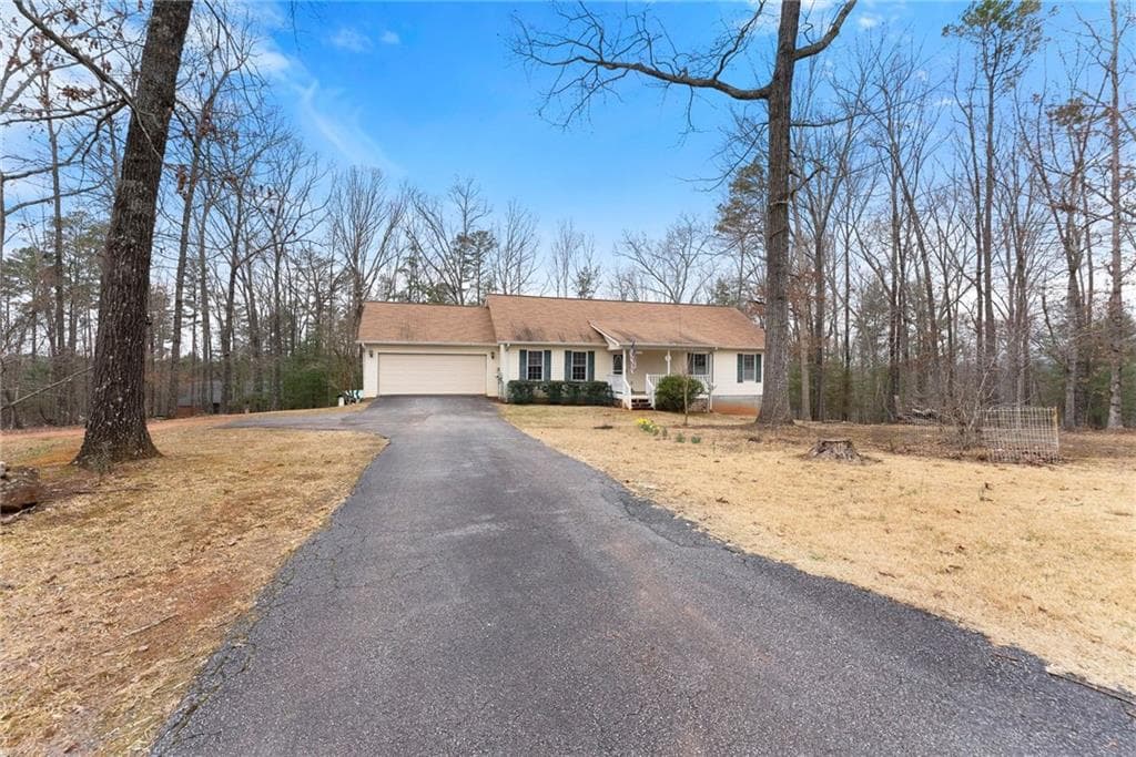 4 bedroom, 3 bathroom, 1,484 sq ft single family residence for sale at 337 Claystone Walk, Cleveland, GA 30528 — photo 4