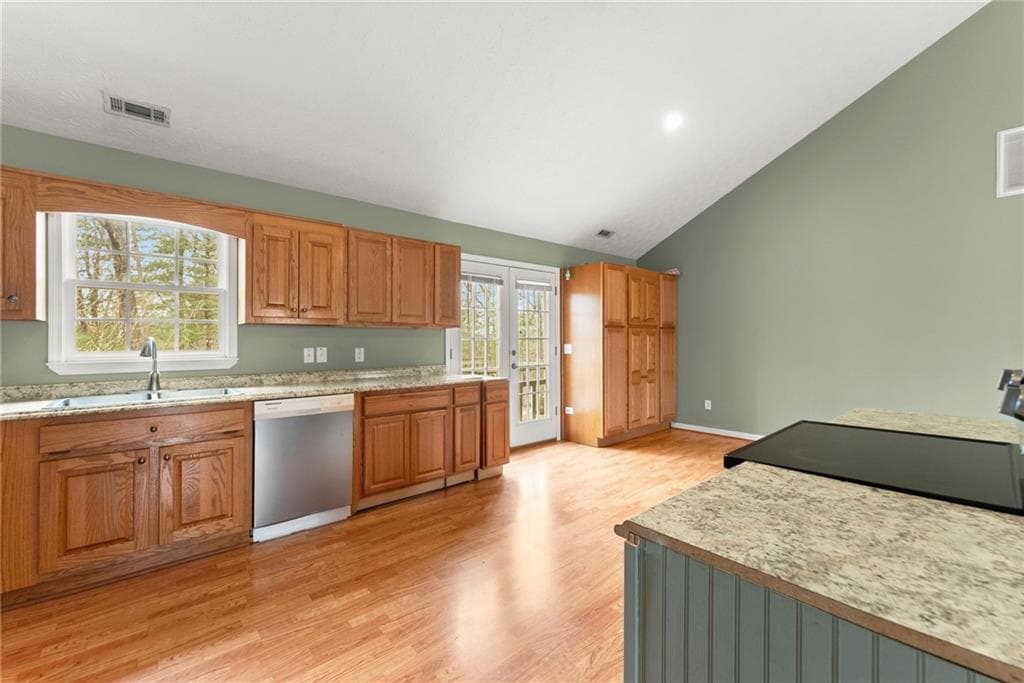 4 bedroom, 3 bathroom, 1,484 sq ft single family residence for sale at 337 Claystone Walk, Cleveland, GA 30528 — photo 9