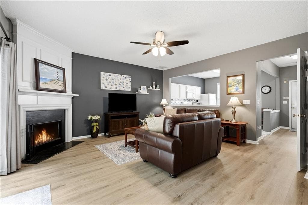 2 bedroom, 3 bathroom, 1,378 sq ft townhouse for sale at 4079 Howell Park Road, Duluth, GA 30096 — photo 8