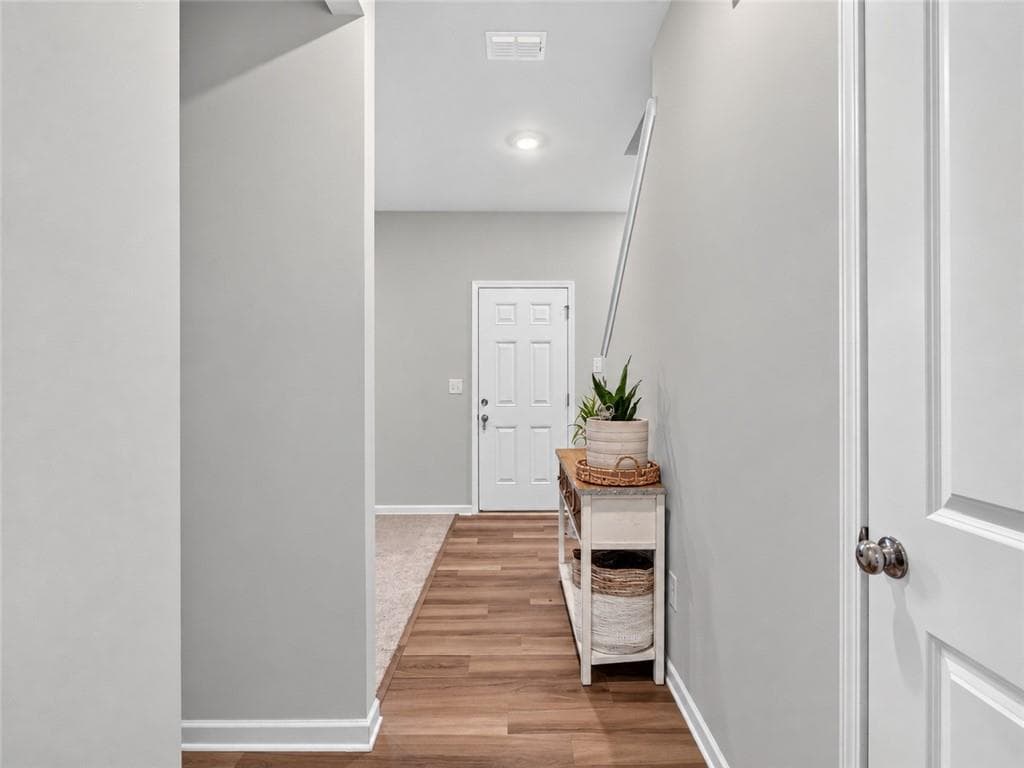 3 bedroom, 3 bathroom, 2,082 sq ft single family residence for sale at 2949 Salinger Way, Gainesville, GA 30507 — photo 7