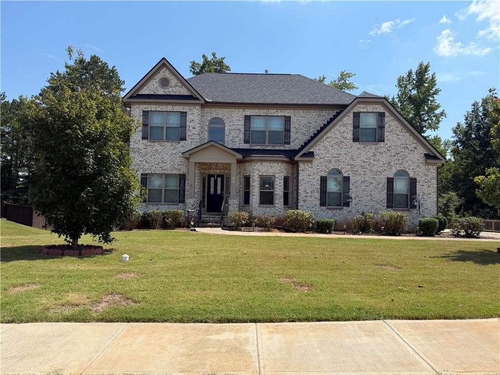 5 bedroom, 4 bathroom, 4,032 sq ft single family residence for sale at 60 Charleston Drive, Senoia, GA 30276 — photo 2