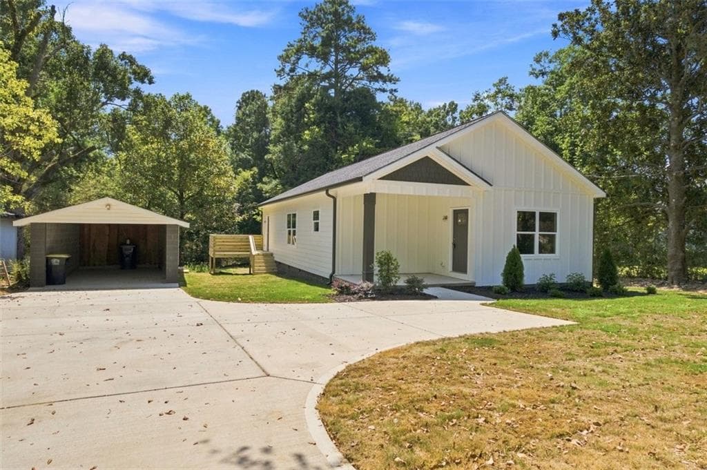 3 bedroom, 2 bathroom, 1,300 sq ft single family residence for sale at 505 Burnett Ferry Road, Rome, GA 30161 — photo 2