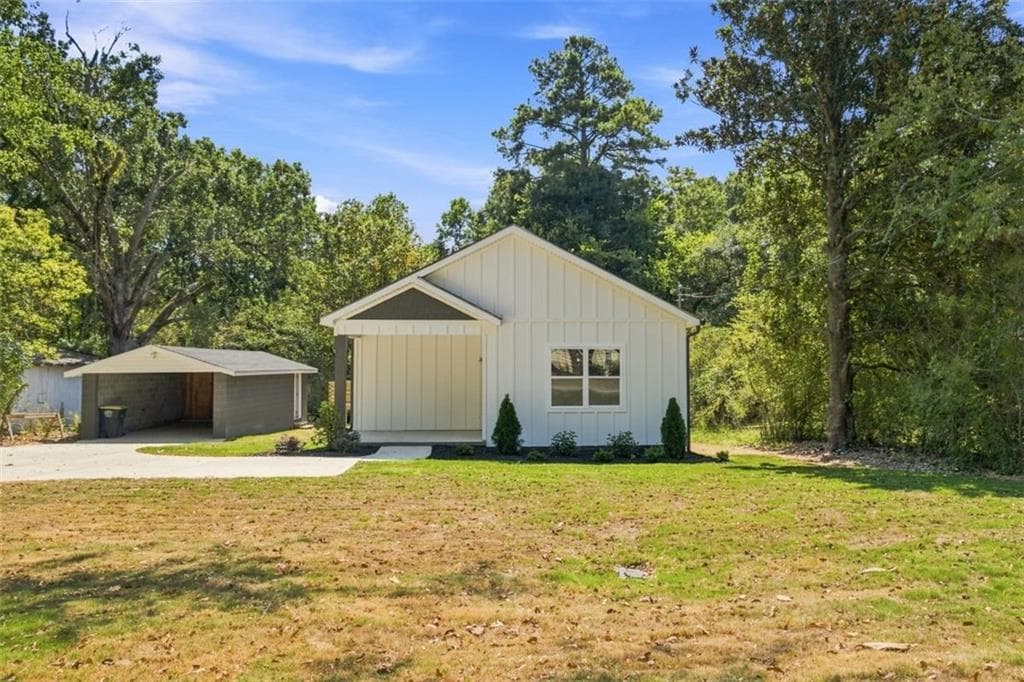 3 bedroom, 2 bathroom, 1,300 sq ft single family residence for sale at 505 Burnett Ferry Road, Rome, GA 30161 — photo 3