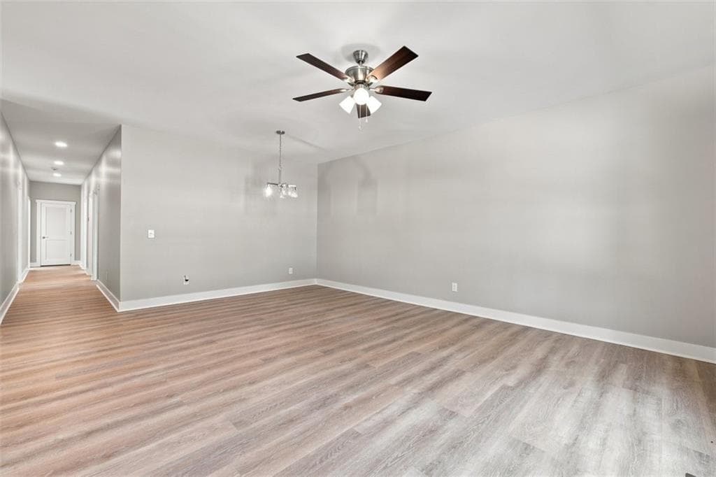 3 bedroom, 2 bathroom, 1,300 sq ft single family residence for sale at 505 Burnett Ferry Road, Rome, GA 30161 — photo 4