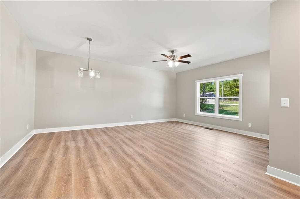 3 bedroom, 2 bathroom, 1,300 sq ft single family residence for sale at 505 Burnett Ferry Road, Rome, GA 30161 — photo 5