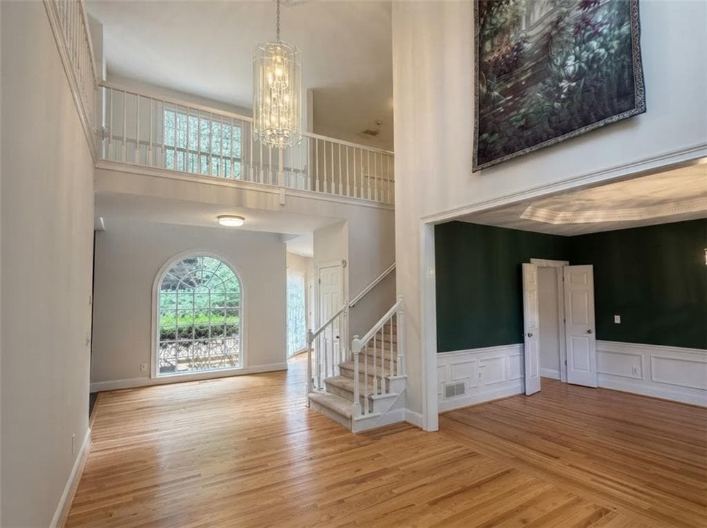 5 bedroom, 4 bathroom, 5,024 sq ft single family residence for sale at 110 Weedon Court, Alpharetta, GA 30022 — photo 5