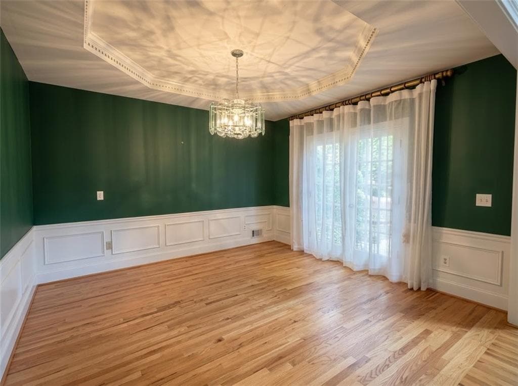 5 bedroom, 4 bathroom, 5,024 sq ft single family residence for sale at 110 Weedon Court, Alpharetta, GA 30022 — photo 9