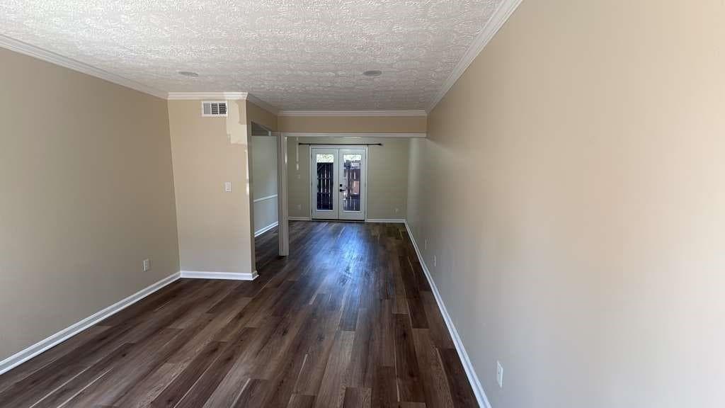 2 bedroom, 3 bathroom, 1,497 sq ft condominium for rent at 5011 Meadow Lane, Marietta, GA 30068 for $2,000 a month — photo 2