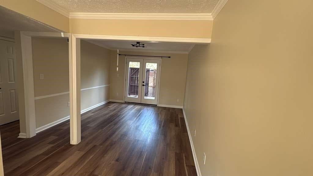 2 bedroom, 3 bathroom, 1,497 sq ft condominium for rent at 5011 Meadow Lane, Marietta, GA 30068 for $2,000 a month — photo 4