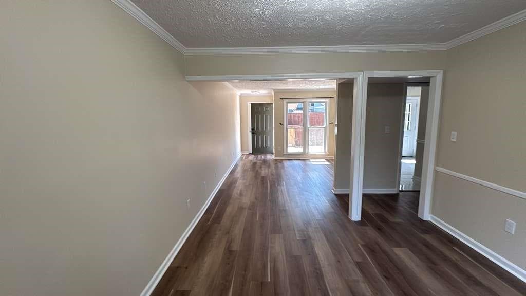 2 bedroom, 3 bathroom, 1,497 sq ft condominium for rent at 5011 Meadow Lane, Marietta, GA 30068 for $2,000 a month — photo 5
