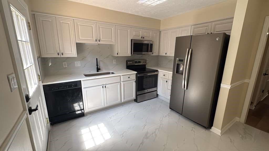 2 bedroom, 3 bathroom, 1,497 sq ft condominium for rent at 5011 Meadow Lane, Marietta, GA 30068 for $2,000 a month — photo 7