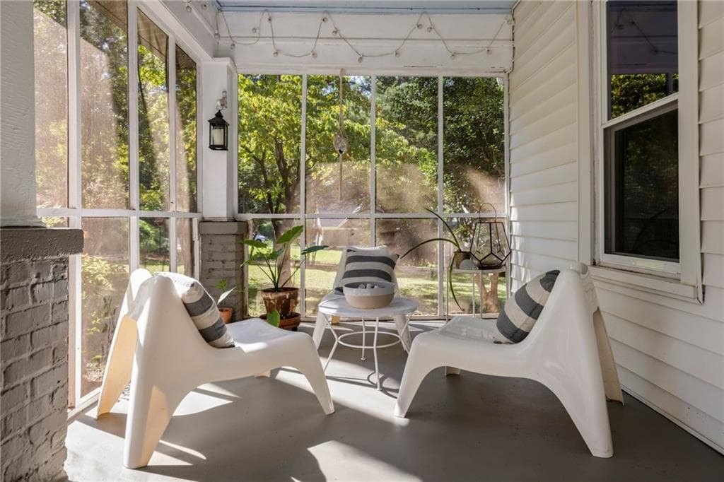3 bedroom, 2 bathroom, 1,428 sq ft single family residence for sale at 5280 Moore Street, Stone Mountain, GA 30083 — photo 5