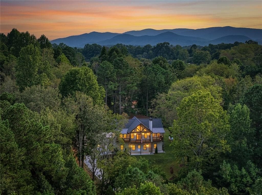 3 bedroom, 2 bathroom, 1,808 sq ft single family residence for sale at 236 Ivy Drive, Ellijay, GA 30540 — photo 2