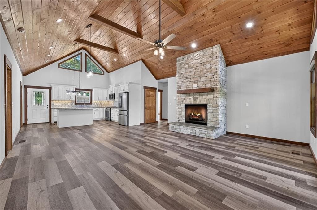 3 bedroom, 2 bathroom, 1,808 sq ft single family residence for sale at 236 Ivy Drive, Ellijay, GA 30540 — photo 6