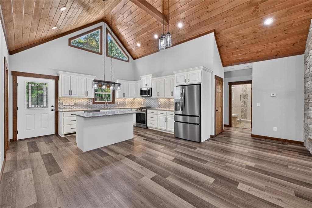 3 bedroom, 2 bathroom, 1,808 sq ft single family residence for sale at 236 Ivy Drive, Ellijay, GA 30540 — photo 9