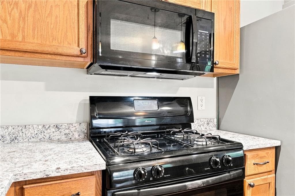 3 bedroom, 3 bathroom, 1,260 sq ft single family residence for rent at 225 Osmanthus Way, Canton, GA 30114 for $1,950 a month — photo 6