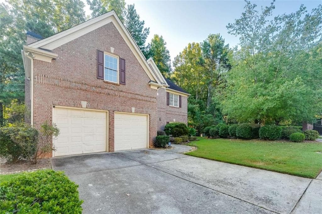 4 bedroom, 4 bathroom, 3,121 sq ft single family residence for sale at 105 Beracah Walk, Atlanta, GA 30331 — photo 2