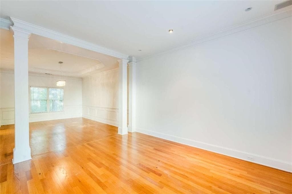 4 bedroom, 4 bathroom, 3,121 sq ft single family residence for sale at 105 Beracah Walk, Atlanta, GA 30331 — photo 6