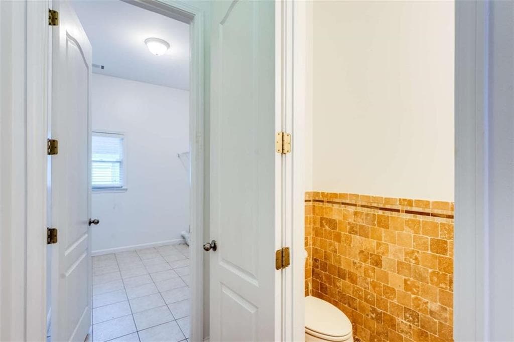 4 bedroom, 4 bathroom, 3,121 sq ft single family residence for sale at 105 Beracah Walk, Atlanta, GA 30331 — photo 10