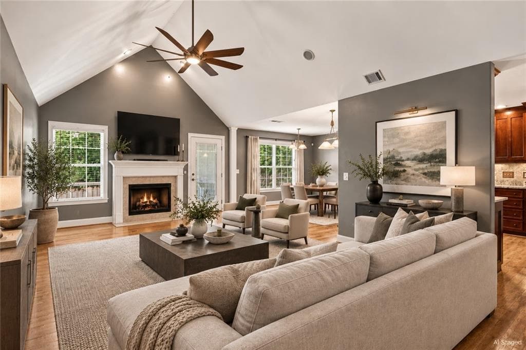 5 bedroom, 3 bathroom, 2,352 sq ft single family residence for sale at 108 Thornwood Drive, Rome, GA 30165 — photo 4