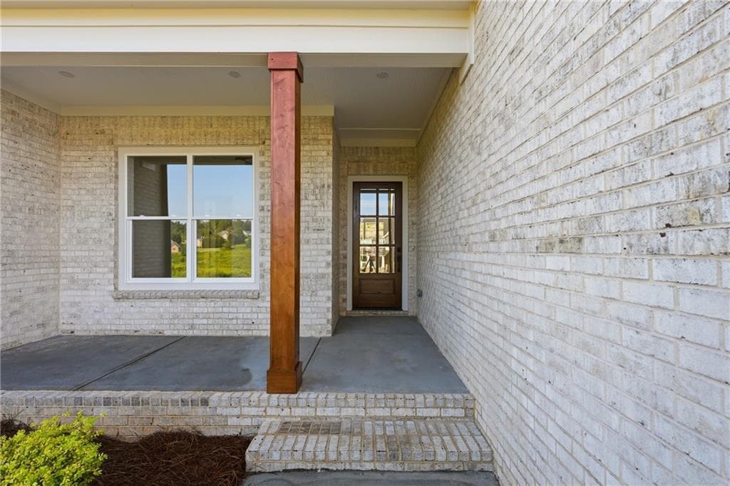 5 bedroom, 3 bathroom, 2,700 sq ft single family residence for sale at 1831 Bermuda Avenue, Demorest, GA 30535 — photo 7