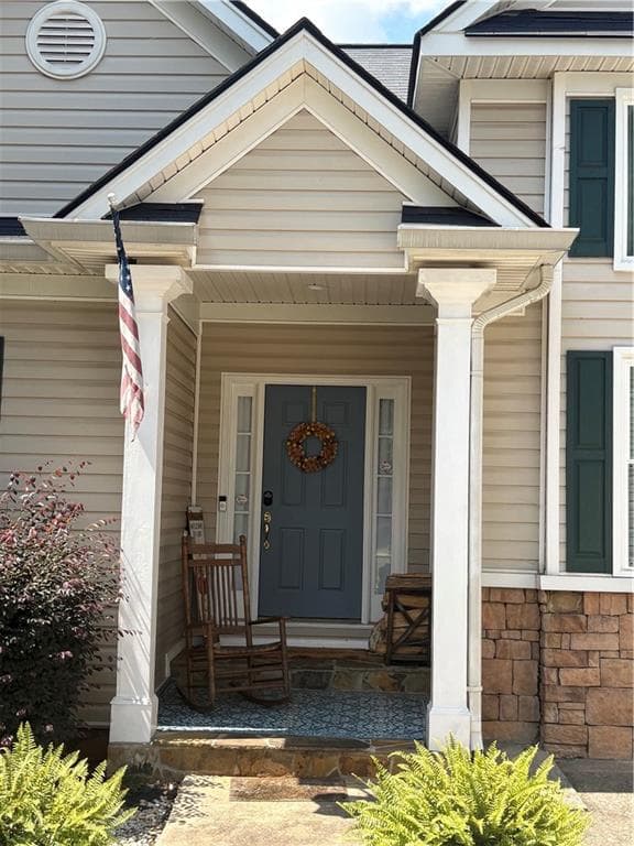 4 bedroom, 3 bathroom, 3,328 sq ft single family residence for sale at 4370 Old Wyndoham Court, Gainesville, GA 30506 — photo 3