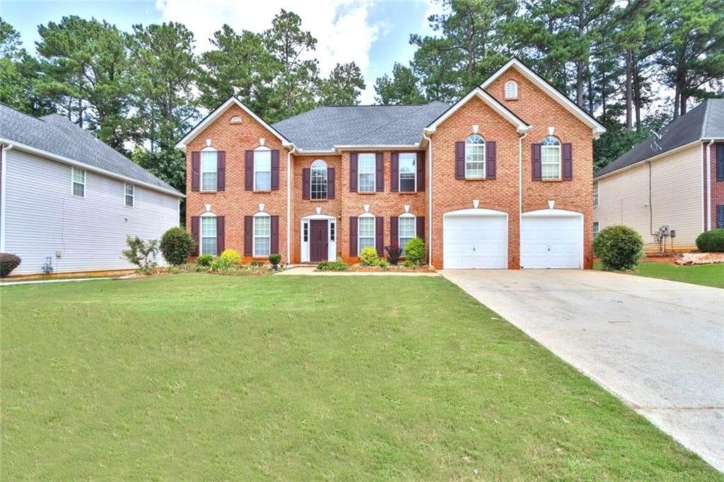 5 bedroom, 4 bathroom, 4,380 sq ft single family residence for sale at 3070 Emden Trail, Snellville, GA 30039
