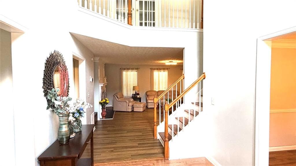 5 bedroom, 4 bathroom, 4,380 sq ft single family residence for sale at 3070 Emden Trail, Snellville, GA 30039 — photo 6