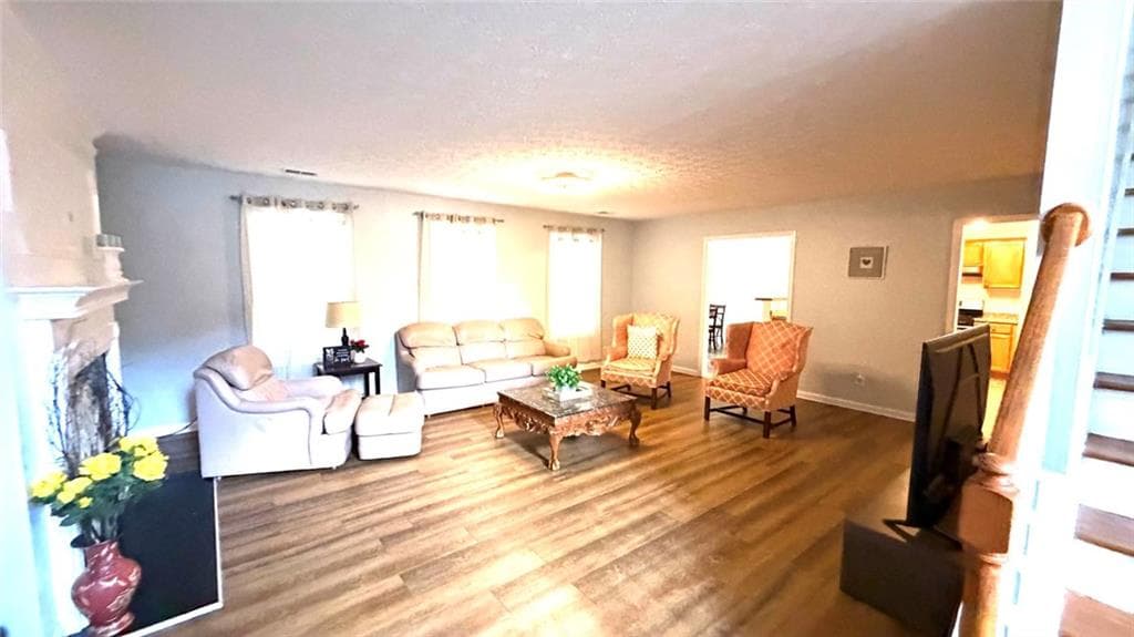 5 bedroom, 4 bathroom, 4,380 sq ft single family residence for sale at 3070 Emden Trail, Snellville, GA 30039 — photo 10