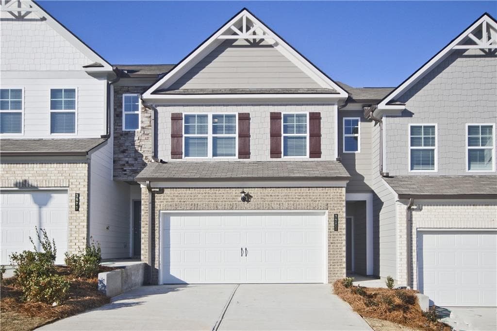 3 bedroom, 3 bathroom, 1,823 sq ft townhouse for sale at 3983 Streamlet Way 154, Gainesville, GA 30506