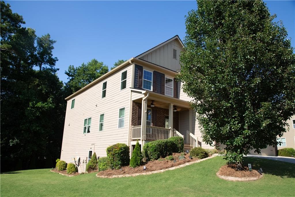 6 bedroom, 5 bathroom, 5,840 sq ft single family residence for sale at 2410 Cain Circle, Dacula, GA 30019 — photo 6