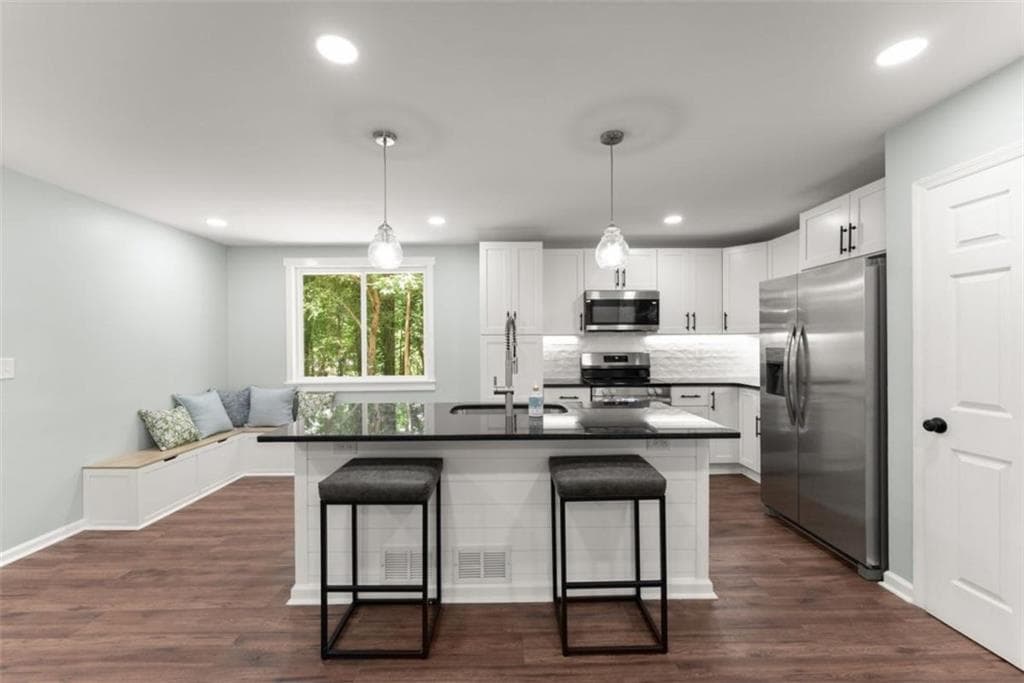 4 bedroom, 2 bathroom, 2,352 sq ft single family residence for sale at 381 Plantation Boulevard, Lawrenceville, GA 30046 — photo 7