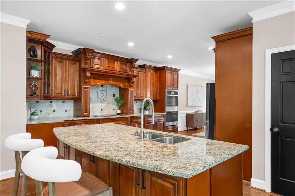 5 bedroom, 4 bathroom, 3,837 sq ft single family residence under contract at 2995 Georgian Manor Drive, Johns Creek, GA 30022 — photo 5