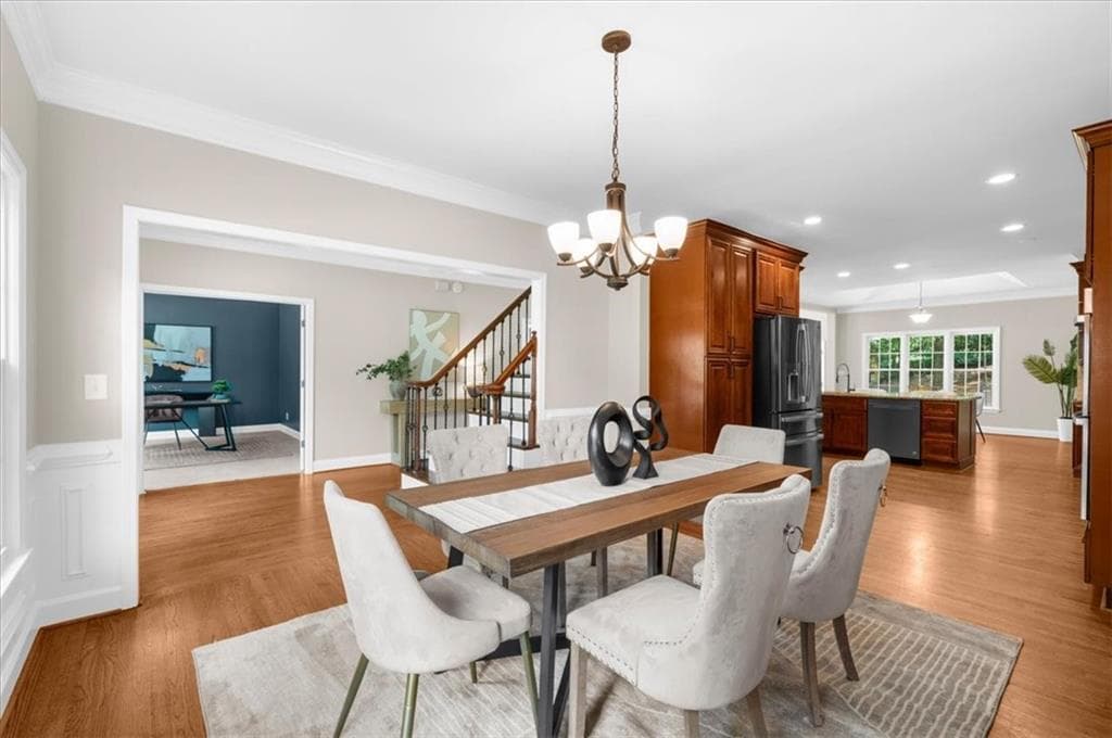 5 bedroom, 4 bathroom, 3,837 sq ft single family residence under contract at 2995 Georgian Manor Drive, Johns Creek, GA 30022 — photo 6