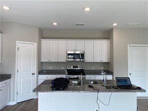 4 bedroom, 3 bathroom, 1,822 sq ft single family residence for rent at 118 Wynn Way, Pendergrass, GA 30567 for $1,970 a month — photo 3