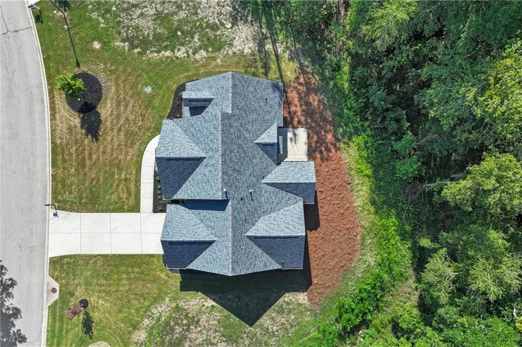 4 bedroom, 4 bathroom, 2,786 sq ft single family residence for sale at 425 Blossom Trail, Acworth, GA 30101 — photo 4