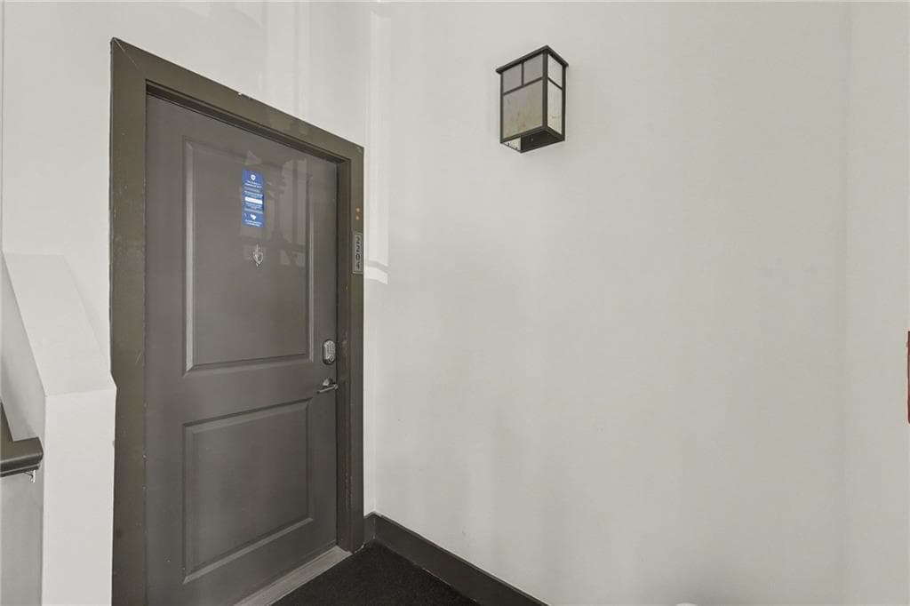 1 bedroom, 1 bathroom, 683 sq ft condominium for sale at 1195 Milton Terrace 2204, Atlanta, GA 30315 — photo 4