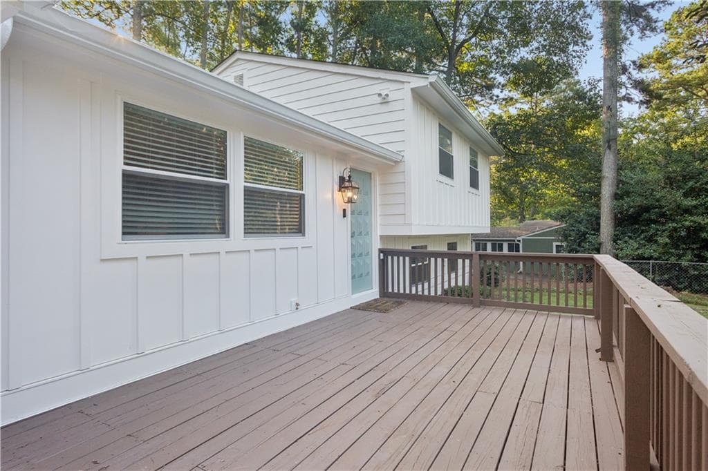 3 bedroom, 3 bathroom single family residence under contract at 4782 N Inlet Drive, Marietta, GA 30066 — photo 2