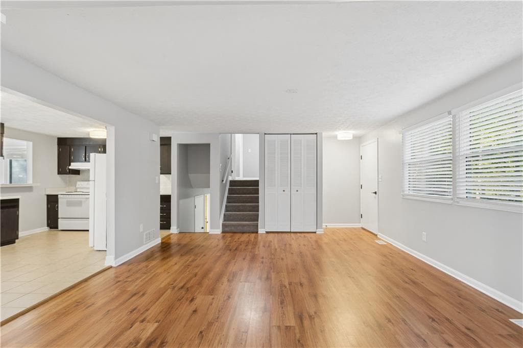 3 bedroom, 3 bathroom single family residence under contract at 4782 N Inlet Drive, Marietta, GA 30066 — photo 8