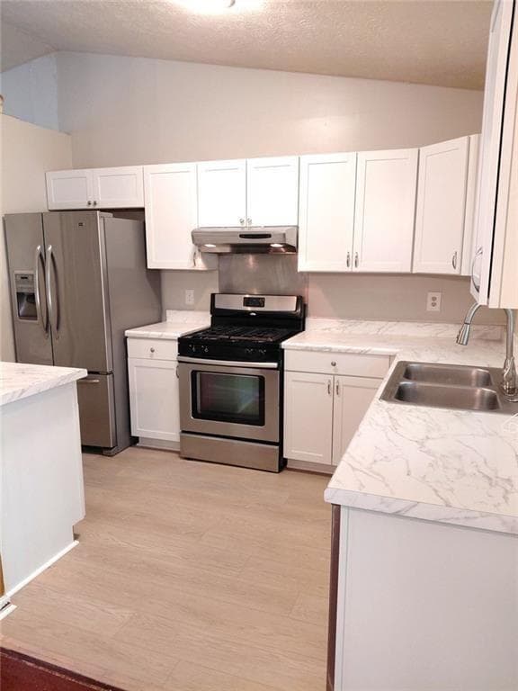 3 bedroom, 2 bathroom, 2,208 sq ft single family residence for sale at 817 Forest Path, Stone Mountain, GA 30088 — photo 3