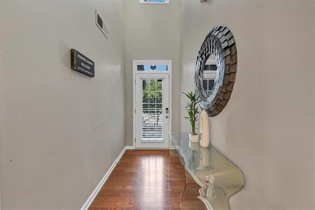 3 bedroom, 3 bathroom, 2,089 sq ft townhouse for sale at 117 Grampian Court, Marietta, GA 30008 — photo 4