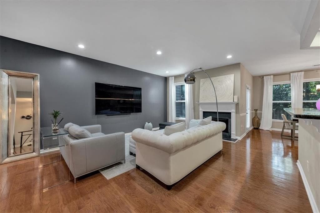 3 bedroom, 3 bathroom, 2,089 sq ft townhouse for sale at 117 Grampian Court, Marietta, GA 30008 — photo 7