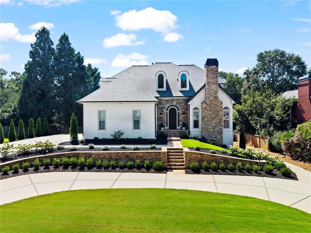 4 bedroom, 4 bathroom, 5,208 sq ft single family residence for sale at 540 Clubfield Drive, Roswell, GA 30075 — photo 2