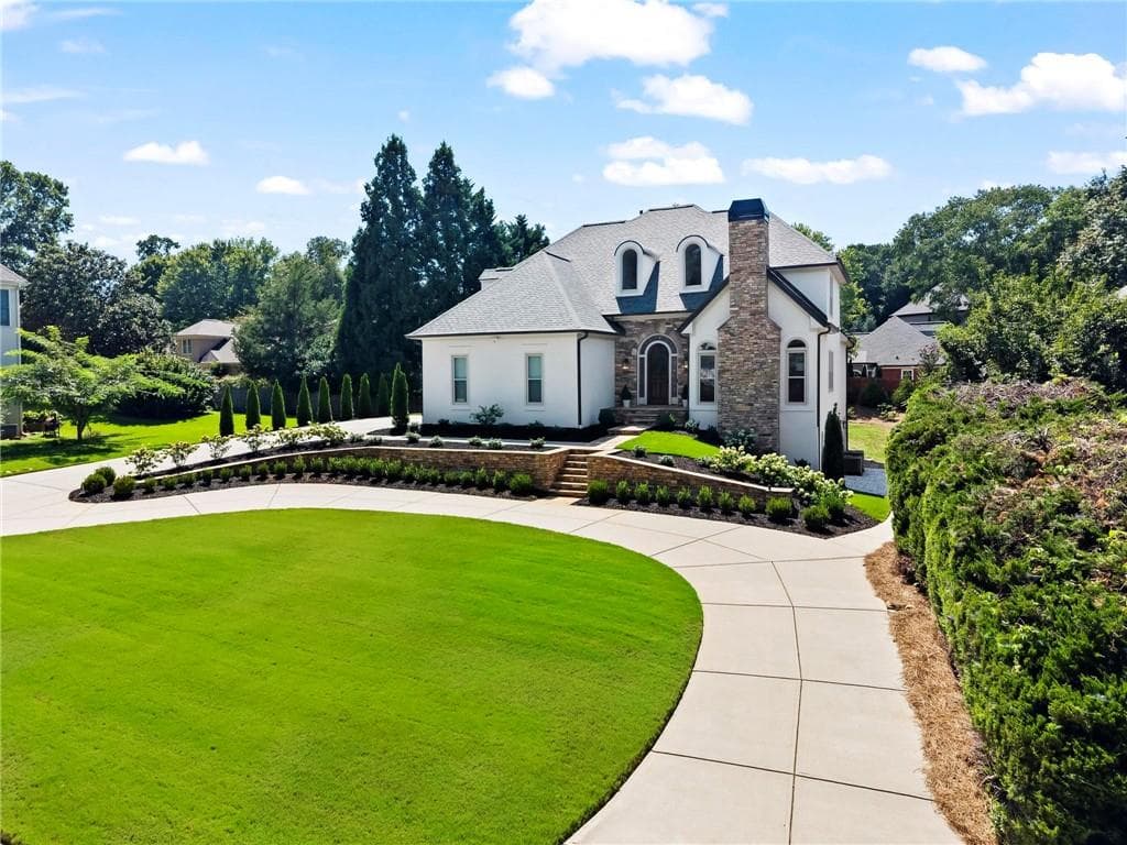 4 bedroom, 4 bathroom, 5,208 sq ft single family residence for sale at 540 Clubfield Drive, Roswell, GA 30075 — photo 3