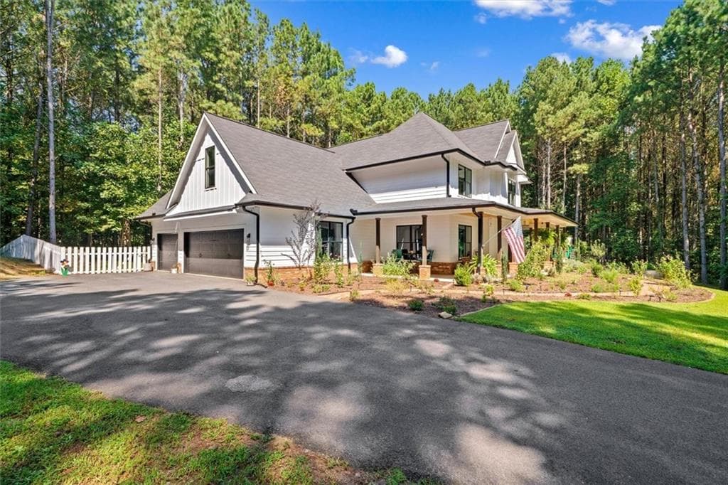 3 bedroom, 3 bathroom, 3,008 sq ft single family residence for sale at 620 Foxpaw Leaf Lane, Ellijay, GA 30536 — photo 5