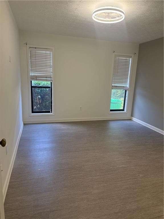1 bedroom, 1 bathroom, 884 sq ft condominium for sale at 1300 Branch Drive, Tucker, GA 30084 — photo 8