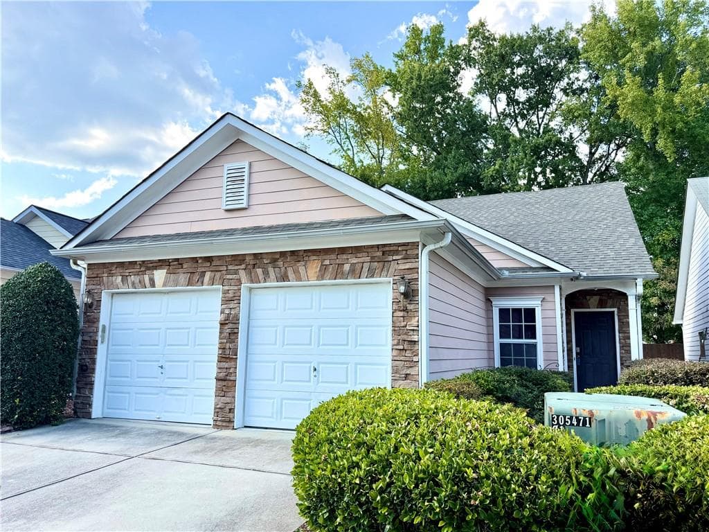 3 bedroom, 2 bathroom, 1,315 sq ft single family residence for sale at 2114 Appaloosa Way, Conyers, GA 30012 — photo 5