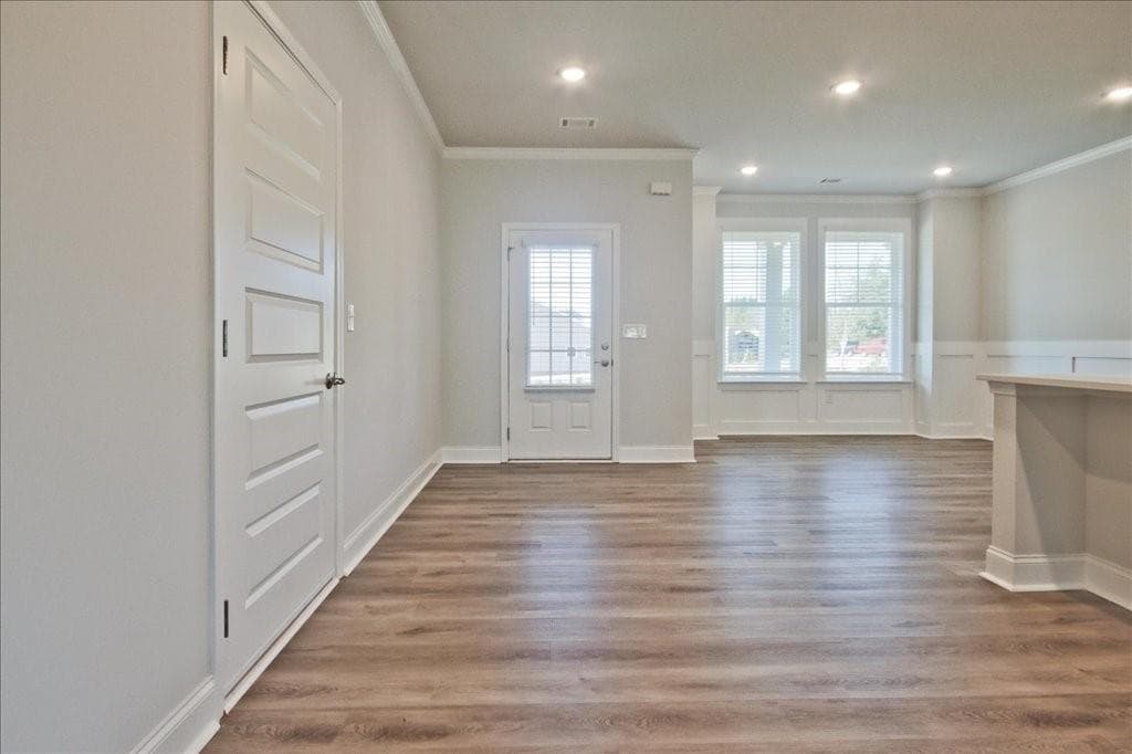 3 bedroom, 3 bathroom, 2,086 sq ft single family residence under contract at 2404 Anhinga Drive, Loganville, GA 30052 — photo 4