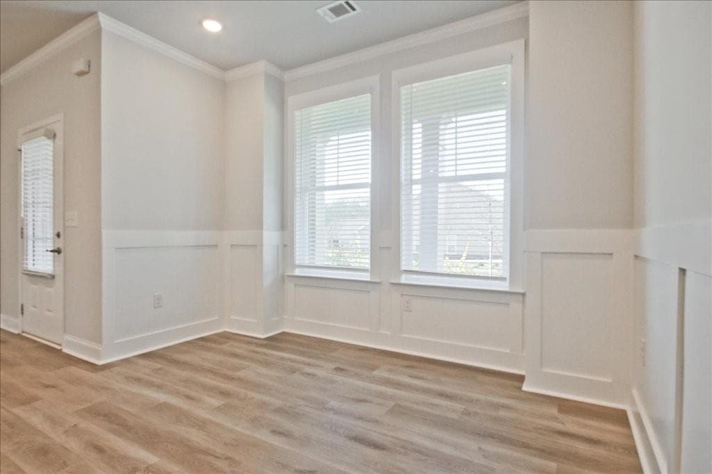 3 bedroom, 3 bathroom, 2,086 sq ft single family residence under contract at 2404 Anhinga Drive, Loganville, GA 30052 — photo 6