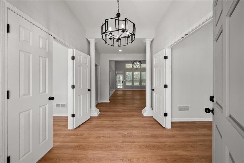 3 bedroom, 3 bathroom, 2,136 sq ft single family residence for sale at 120 Mcintosh Place Drive, Fayetteville, GA 30214 — photo 3